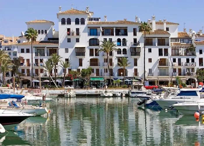 Apartamento En El Bello Puerto De La Duquesa